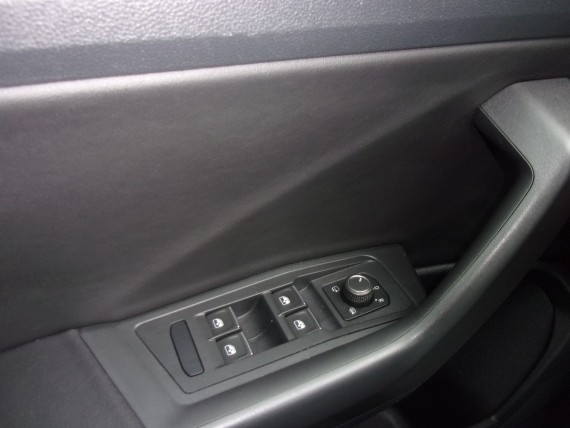 VOLKSWAGEN T-ROC CABRIOLET T-ROC CAB-013.jpg